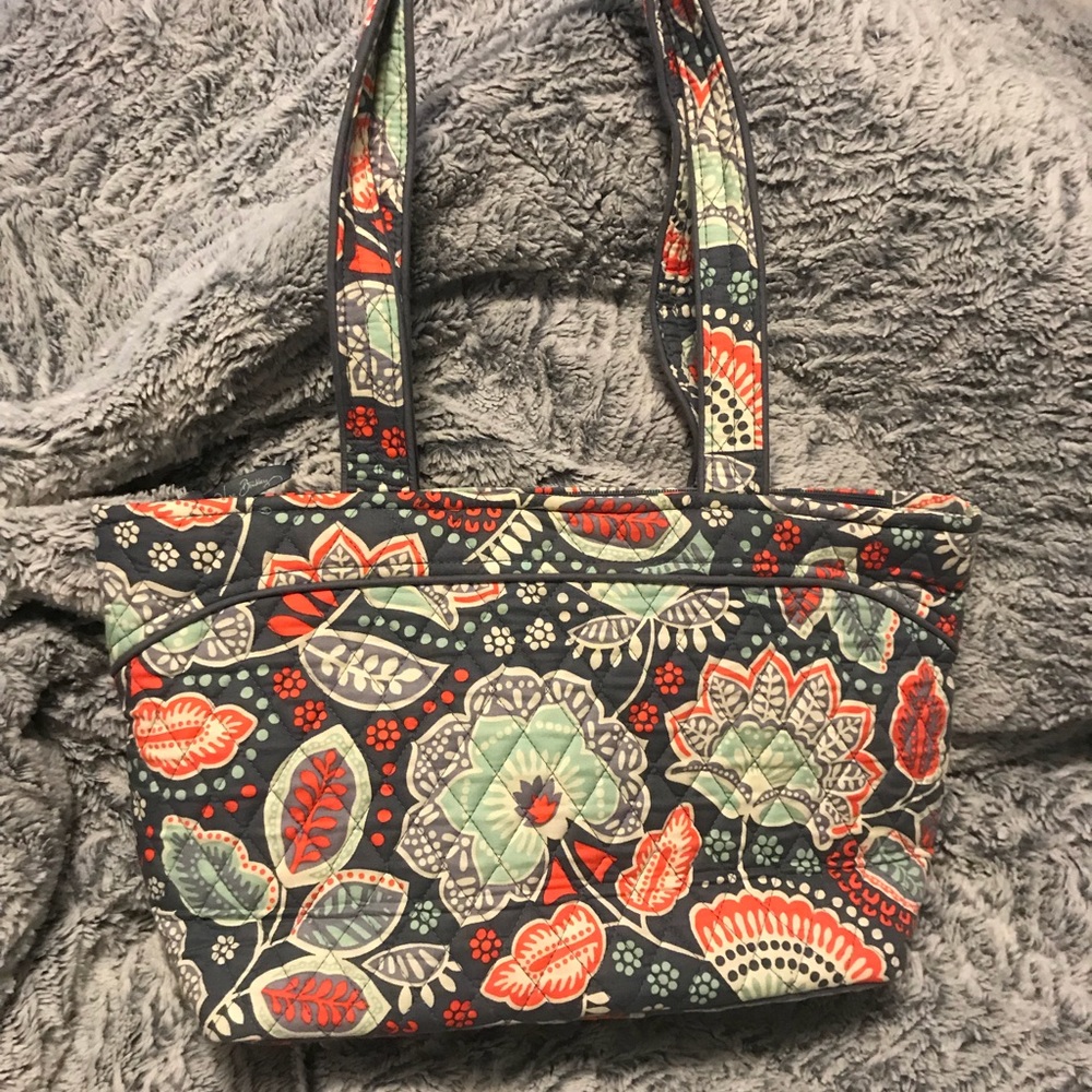 Vera Bradley Mandy! EGUC